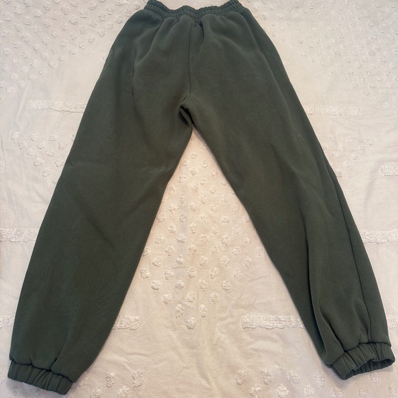 Comfrt Standard Bundle Sweatsuit in Forest Green - Picture 9 of 10